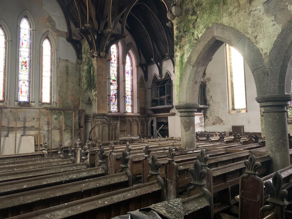 Lot: 47 - FORMER CHURCH WITH PLANNING FOR THREE DWELLINGS -